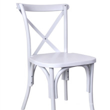 Silla con respaldo en cruz blanca para restaurante